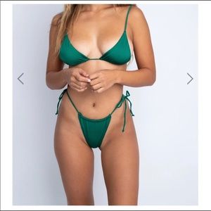 Skatie Swimwear Ella Top Size Small